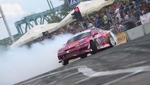 &bdquo;Drift Allstars&ldquo; poriniai važiavimai