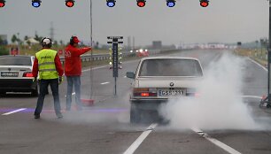 Traukos lenktynės Palangoje