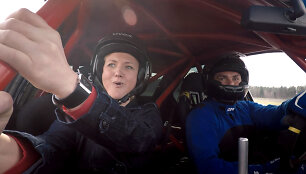 PDM komanda pasveikino mamas