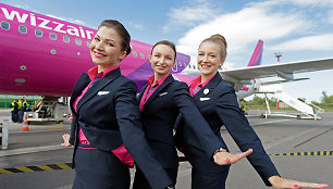 Bendrovės „Wizz Air“ stiuardesės