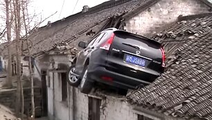 &bdquo;Honda CR-V&ldquo; avarija Kinijoje