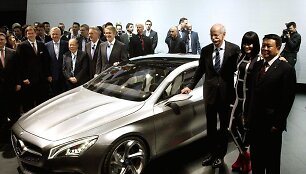 &bdquo;Daimler&ldquo; vadovas Dieteris Zetsche pristato &bdquo;Mercedes-Benz Style Coupe&ldquo;
