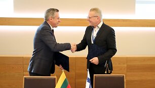 Su Suomijos&nbsp;gynybos ministerija atnaujintas bendradarbiavimo įsigijimų srityje memorandumas