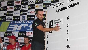 &bdquo;300 Lakes Rally&ldquo; starto pozicijų pasirinkimas