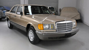 Ebay.com parduodamas &bdquo;Mercedes-Benz 300SD&ldquo;