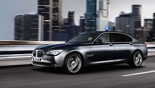&Scaron;arvuotas 7 serijos BMW