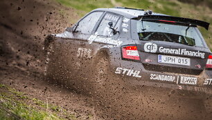 Benediktas Vanagas i&scaron;bandė naująjį R5 klasės automobilį