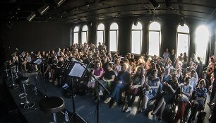 Pernai &Scaron;iuolaikinės dramaturgijos skaitymai sulaukė daug žiūrovų