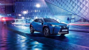 „Lexus“ pristatė pirmąjį elektrinį automobilį