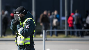 Į priverstinį karantiną vie&scaron;butyje atgabenti žmonės