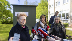 Dalia Grybauskaitė balsavo Prezidento rinkimuose ir referendume