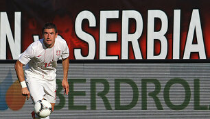 Serbijos futbolo rinktinės gynėjas A.Kolarovas.