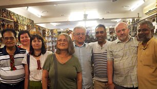 Tauti&scaron;ka giesmė skambėjo ir prie &scaron;ventyklos Pietų Indijoje.