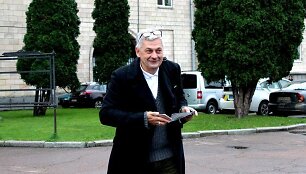 Vadimas Komarovas