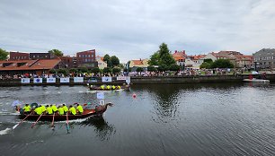 Drakono valčių lenktynės Danės upėje