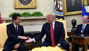 Shinzo Abe ir Donaldas Trumpas