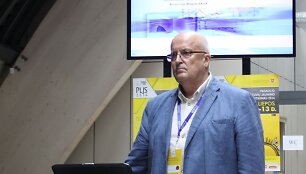 KTU profesorius Arminas Ragauskas Pasaulio lietuvių jaunimo susitikime