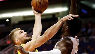 Domantas Sabonis ir DeAndre Aytonas