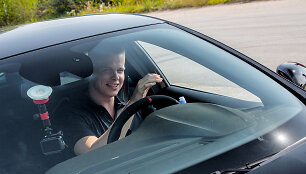 Danas Rap&scaron;ys sėdo prie &bdquo;Renault Megane R.S. Trophy&ldquo; vairo.