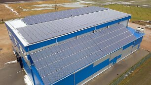 Saulės kolektorių dėka sutaupo a&scaron;tuntadalį energijos i&scaron;laidų