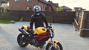 Tikrojo motociklo savininko daryta nuotrauka
