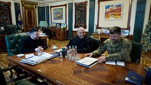 Volodymyras Zelenskis, Rustemas Umerovas, Andrijus Hnatovas