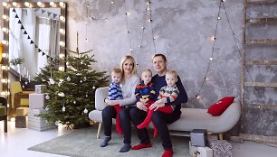Justina Klyvienė su &scaron;eima