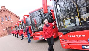 Nauji žemagrindžiai „Kautros“ autobusai