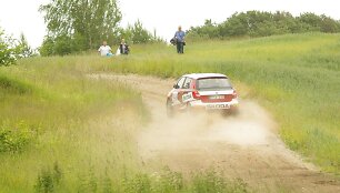 Antrąją ralio &bdquo;Žemaitija &ndash; 2015&ldquo; dieną &ndash; kova a&scaron;trėja