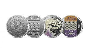 LB išleidžia kolekcinę monetą, skirtą pasakai „Dvylika brolių, juodvarniais lakstančių“