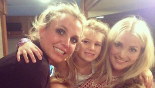 Britney Spears ir jos sesuo Jamie Lynn Spears su vaikais