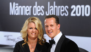 M.Schumacherio šeima prakalbo apie lenktynininko sveikatą: „Jis yra kovotojas“