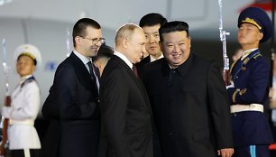 Rusijos prezidentas Vladimiras Putinas ir Šiaurės Korėjos lyderis Kim Jong Unas