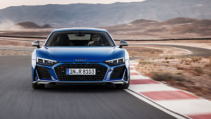 Greičiausias „Audi“ modelis tapo dar pažangesnis: R8 sulaukė svarbaus atnaujinimo