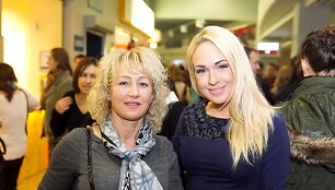 Oksana Pikul-Jasaitienė su mama Laima