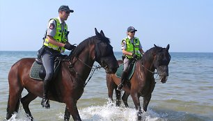 Palangoje viešąją tvarką palaiko ir raitoji policija