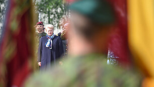 Tarnybą baigė pirmieji &scaron;auktiniai