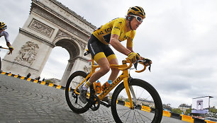 Geraintas Thomasas triumfavo „Tour de France“ lenktynėse.