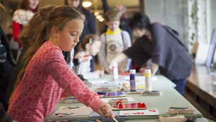 Kauno bienalė kviečia susimąstyti mokinius – kodėl mums reikalingi paminklai?