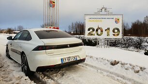 Lietuvos Metų automobilis 2019 &bdquo;Peugeot 508&ldquo; lankėsi Roki&scaron;kyje