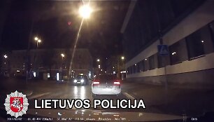 nakti-vilniuje-vykusios-vogto-automobilio-gaudynes