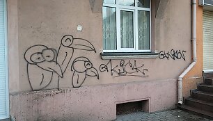Klaipėdoje vandalai i&scaron;pai&scaron;ė 13 pastatų