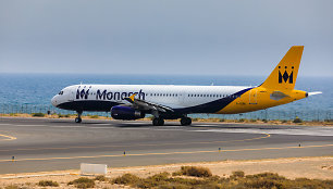 „Monarch airlines“ lėktuvas