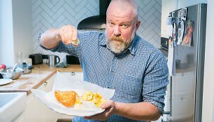 Vytaras Radzevičius ir jo keptas &bdquo;Fish and chips&ldquo;