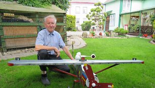 Meilę aviacijai vilkavi&scaron;kietis Jonas Mareckas įprasmina gamindamas lėktuvų modelius