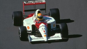 1991-ųjų &bdquo;McLaren&ldquo; &bdquo;Formulės 1&ldquo; bolidas. Už vairo &ndash; A.Senna.
