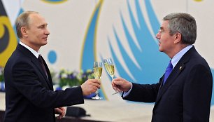 Rusijos prezidentas V.Putinas ir IOC prezidentas Th.Bachas.