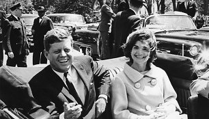 Jacqueline Kennedy ir Johnas F. Kennedy (1961 m. gegužės 3 d.)