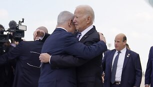 Joe Bideną Izraelyje asmeni&scaron;kai pasitiko Benjaminas Netanyahu