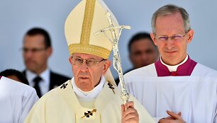 Popiežiaus Pranci&scaron;kaus aukotos mi&scaron;ios Abu Dabyje